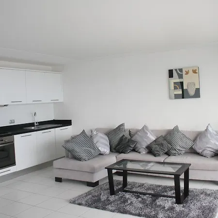 Horizon Sky Seagull Apartman *
